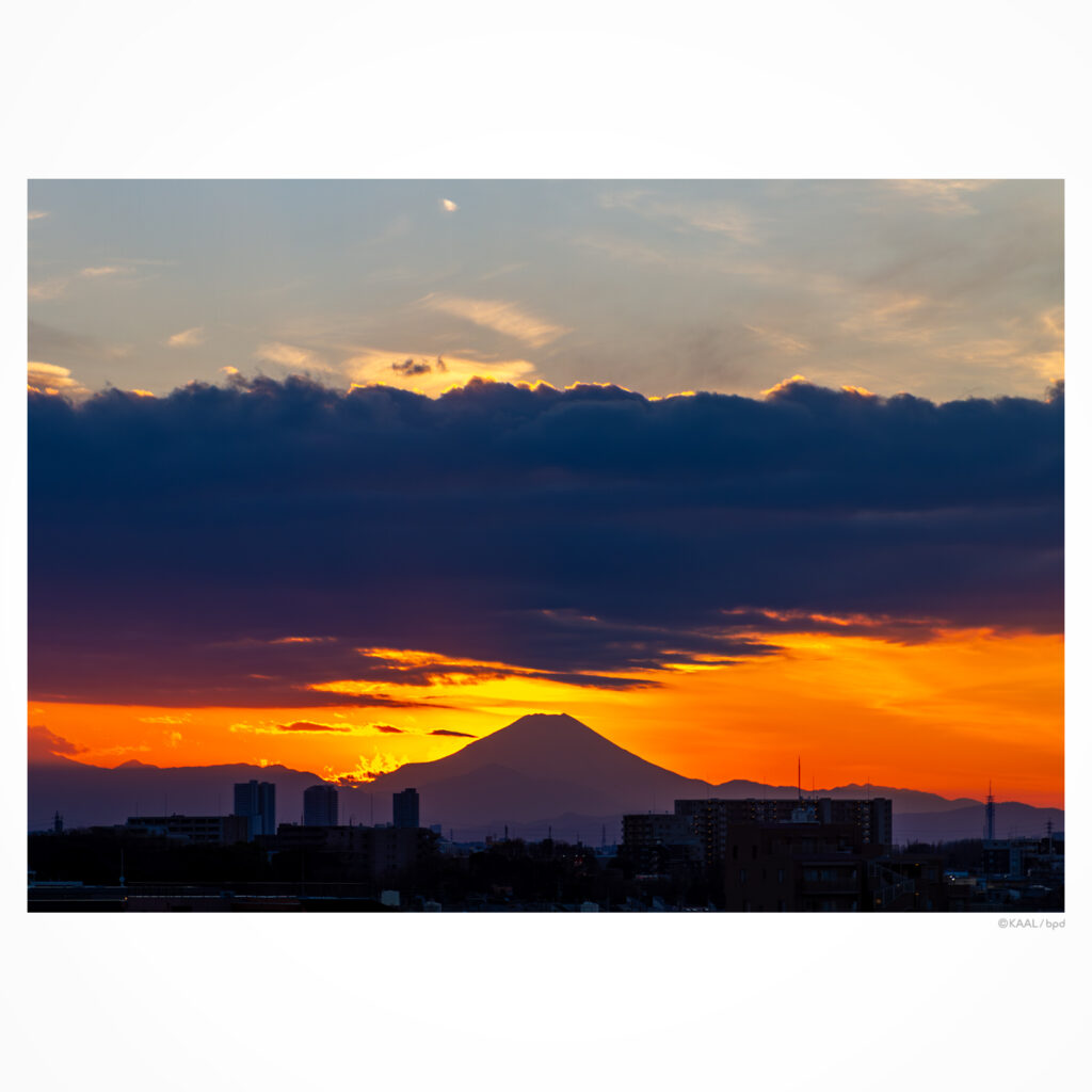 日没後の富士山 by kaal